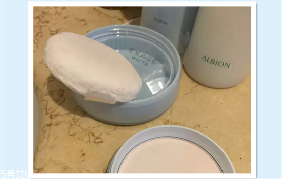 club晚安粉和奧爾濱哪個好對比 一分價錢一分貨 club晚安粉和奧爾濱哪個好對比 一分價錢一分貨