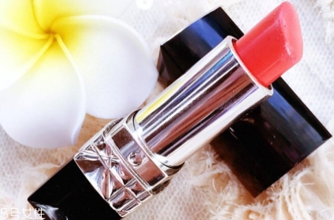 迪奧028多少錢？大熱珊瑚色