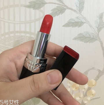 迪奧口紅844適合什么膚色？顯白嗎？