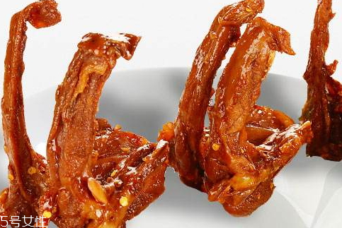 鴨鎖骨是什么部位 鴨脖子和身體的連接部位 鴨鎖骨是什么部位 鴨脖子和身體的連接部位