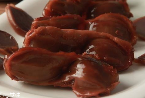 鴨胗不能和什么一起吃 相克食物 鴨胗不能和什么一起吃 相克食物