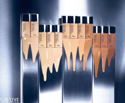 霧面妝和水光妝哪個好？水光妝更顯年輕