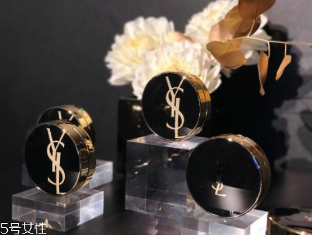 霧面妝和水光妝哪個好？水光妝更顯年輕