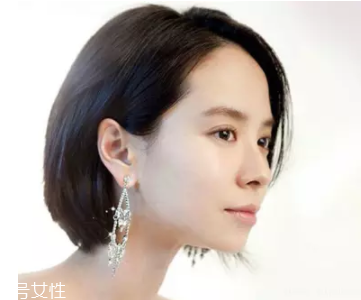 霧面妝和水光妝哪個好？水光妝更顯年輕