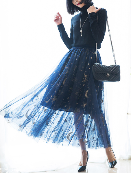 藍(lán)色服裝怎么搭配？開春讓你高級又有格調(diào)