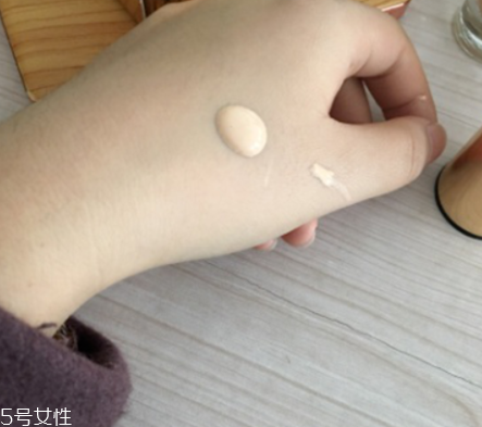 ysl圣羅蘭粉底液遮瑕效果好嗎？遮瑕強(qiáng)度不夠