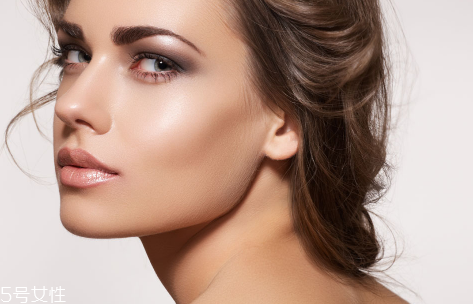 油性肌膚日常生活祛痘印的注意事項 教你改善油性肌膚 油性肌膚日常生活祛痘印的注意事項 教你改善油性肌膚