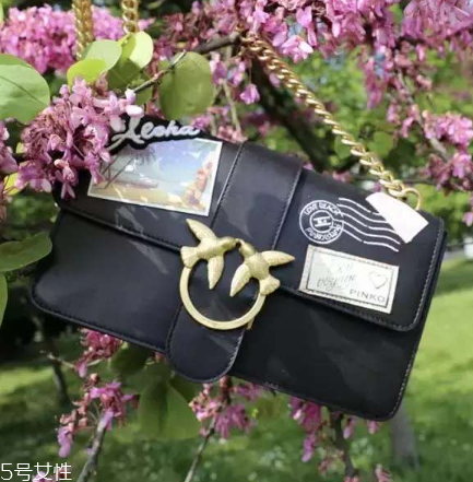 pinko是奢侈品嗎？少女感爆炸的包包