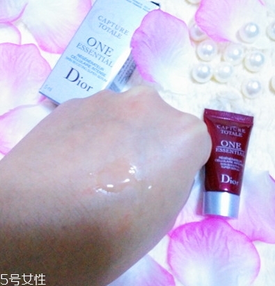 dior迪奧精華液多少錢？貴有貴的道理