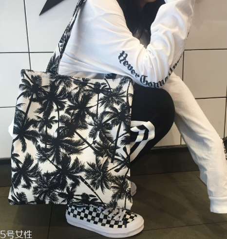 帆布包什么款式好看？這個春天一起文藝起來