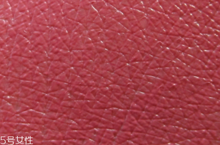 菲詩(shī)小鋪豆沙色和沙灘色哪個(gè)好看？沙灘色更成熟