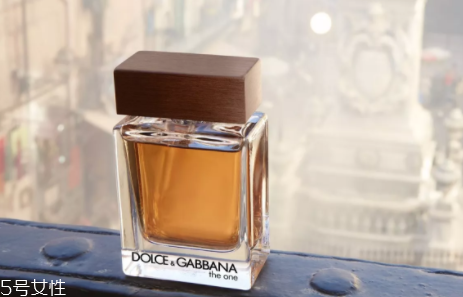 男士淡香水怎么噴？不要噴腋下