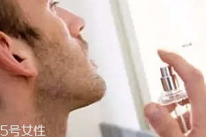 男士淡香水怎么噴？不要噴腋下