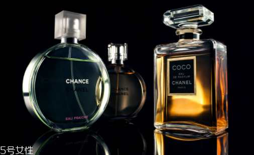 香水噴太多了怎么辦？用濕毛巾擦拭