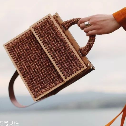 0711是什么牌子？純手工編織包包的經(jīng)典