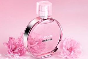 濃香水和淡香水哪個好？淡香水男女都能用