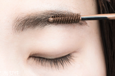 染眉膏可以保持多久？防水染眉膏一天不脫妝