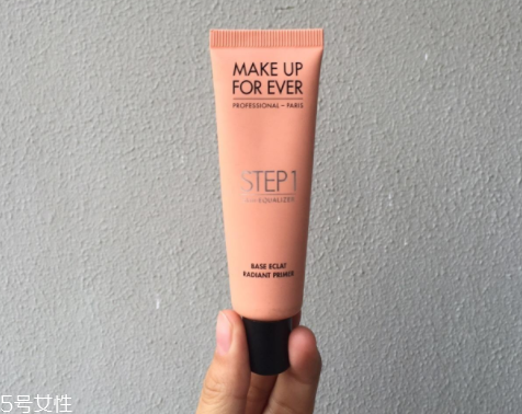 妝前乳能代替乳液嗎？乳液不能省