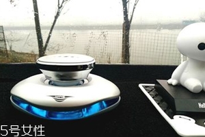 汽車香水座怎么加香水？用滴管注入原瓶