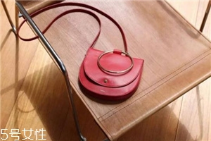 theory包包多少錢？超有質感的輕奢品牌