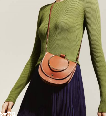 theory包包多少錢？超有質感的輕奢品牌