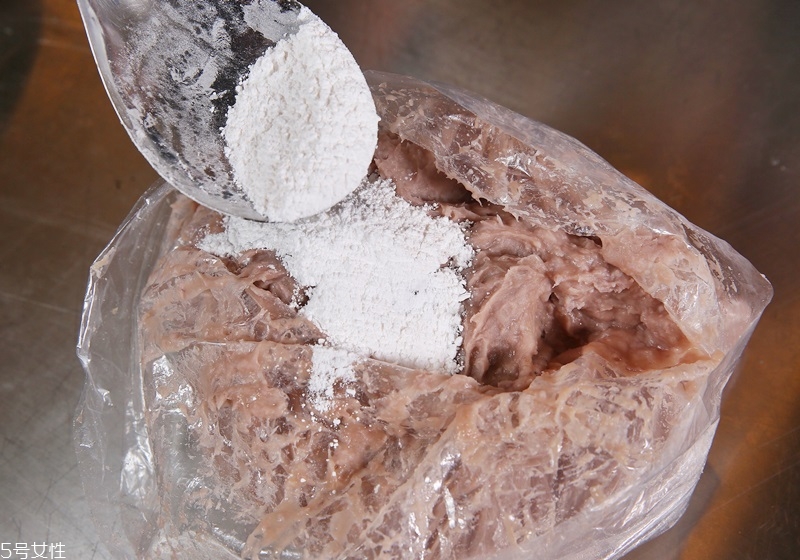 芋圓怎么做才會q彈好吃又滑嫩 芋圓怎么做才會q彈好吃又滑嫩