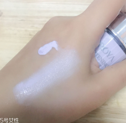 珀萊雅隔離霜紫的好還是綠的好？紫色百搭