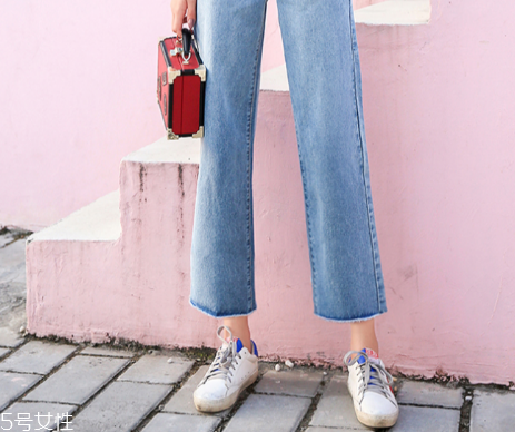 運(yùn)動鞋搭配什么褲子好看？春季最佳穿搭