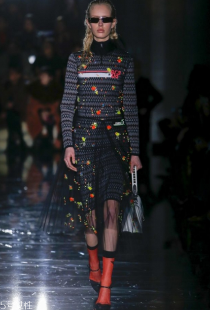 prada2018秋冬系列好看嗎_款式有哪些？
