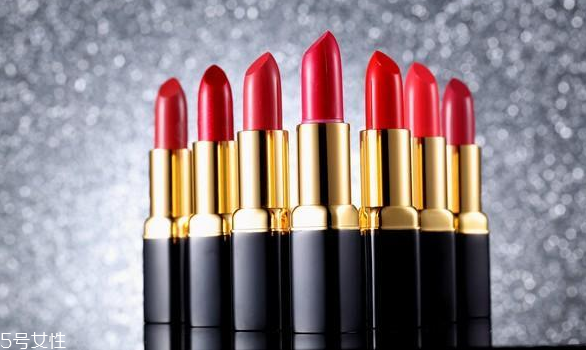 tf口紅最火的色號(hào)推薦 嘴大星人口紅畫(huà)法 tf口紅最火的色號(hào)推薦 嘴大星人口紅畫(huà)法