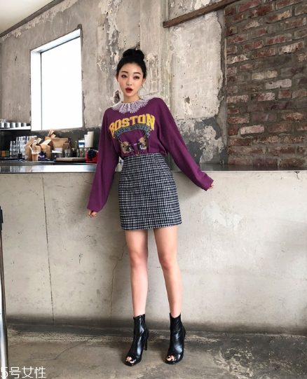 衛(wèi)衣搭配什么裙子好看？春日少女范兒盡顯