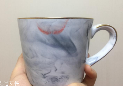 阿瑪尼401和402哪個(gè)好看？401黃皮摯愛(ài)