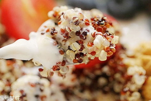 藜麥可以蒸米飯嗎？藜麥蒸米飯要泡嗎？