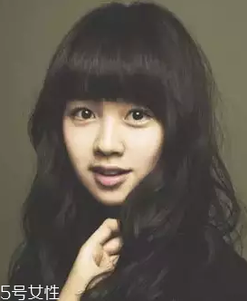 寬額頭適合什么劉海？2018額頭寬劉海圖片