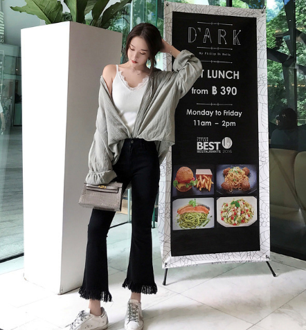 牛仔褲曬黃了怎么辦？牛仔褲應(yīng)避免暴曬