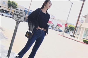 牛仔褲曬黃了怎么辦？牛仔褲應(yīng)避免暴曬