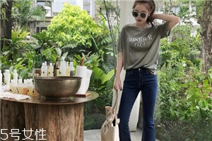 牛仔褲刷白了怎么辦？牛仔褲變白很難恢復