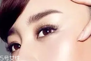 怎么化標(biāo)準(zhǔn)眉？三點(diǎn)法打造親和眉形