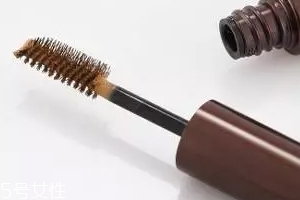 染眉膏和眉筆哪個(gè)好用？染眉膏適合濃眉