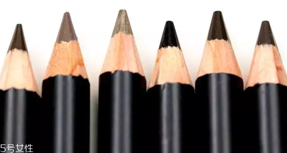 染眉膏和眉筆哪個(gè)好用？染眉膏適合濃眉