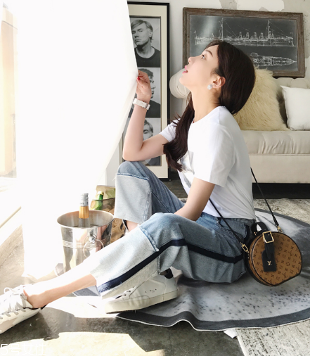 怎樣才能讓牛仔褲縮水？溫水浸泡效果好