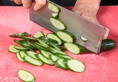 黃瓜怎么挑新鮮 黃瓜怎么保存時(shí)間長