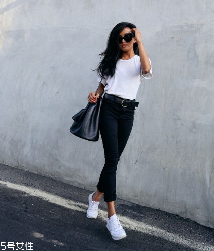 j brand牛仔褲怎么樣？最值得投資的牛仔褲