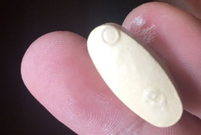 blackmores澳佳寶西芹籽騙局和副作用 blackmores澳佳寶西芹籽騙局和副作用