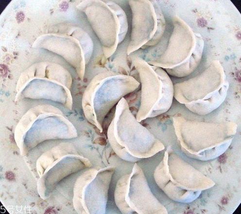 香椿水餃怎么做好吃？超詳細香椿豆腐餃子做法