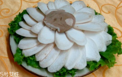 杏鮑菇怎么洗才干凈？鹽水泡泡輕松去污