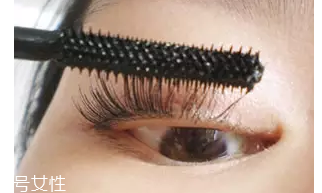 怎么刷睫毛膏才翹才長？8個步驟刷出動人電眼