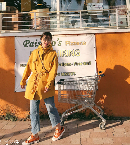 牛仔褲發(fā)臭是怎么回事？和水洗工藝有關(guān)