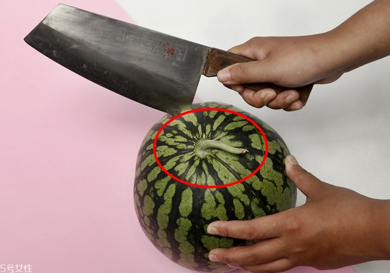 西瓜怎么切好看 擺盤裝果盒都方便 西瓜怎么切好看 擺盤裝果盒都方便