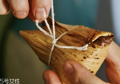 南方粽子和北方粽子的做法和材料